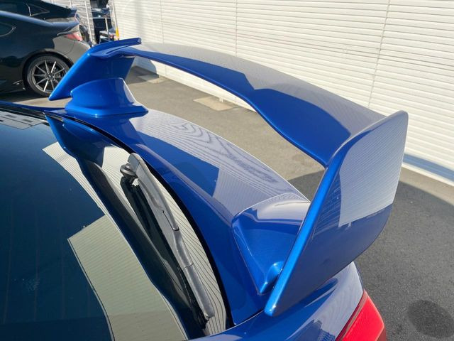 �y��^�����X�|�C���[�z�X�|�[�c�J�[�炵�����O�b�ƈ�������^�����X�|�C���[�𑕒��􍂑����s���̃X�^�r���e�B(���s���萫)����ɖ𗧂��܂��B