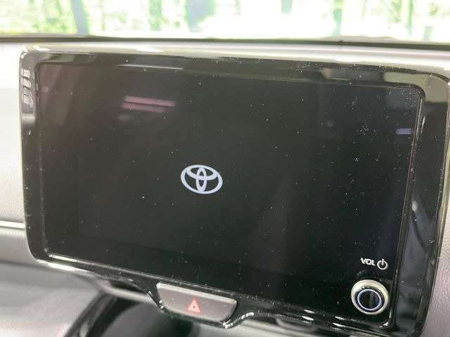 �y����8�C���` �f�B�X�v���C�I�[�f�B�I�z���ʂ̃f�B�X�v���C��AppleCarPlay��AndroidAuto�����p�\�B�傫�ȉ�ʂŃX�}�z�i�r�A�v���������p���������܂���