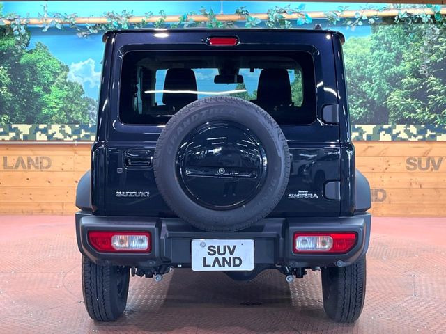 安心の最長10年・走行無制限保証(有償)をご用意。保証内容も充実はもちろん、無料点検&オイル交換や、年中無休の全国・24時間ロードサービスも付帯されておりますのでご安心下さい。