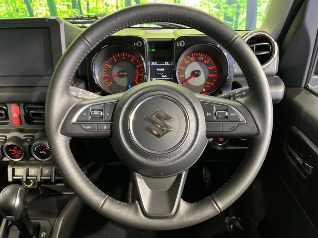 �y�����v�����X�e�A�����O�z�㎿�Ȋv���g�p���邱�ƂŁA��ɂ����������݂ƂĂ��^�]���₷���n���h���ł���