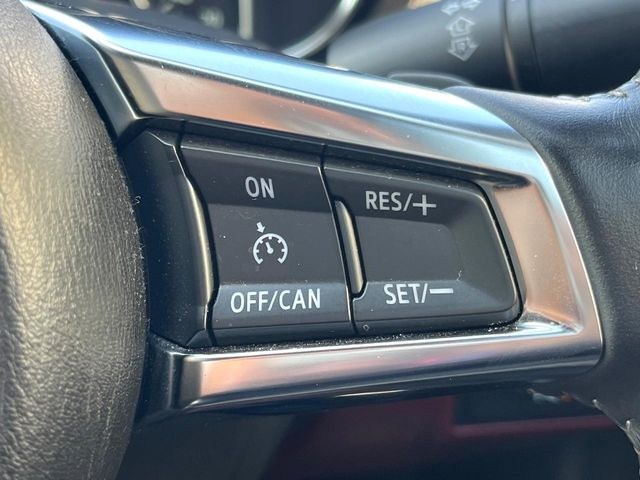 �y�N���[�Y�R���g���[���z�������H�����N���N���s�B�A�N�Z���𗣂��Ă���葬�x�ő��s���ł��A�������^�]���̕��S���y��!�����E�������ȒP�ȃX�C�b�`����Œ����ł��܂��B