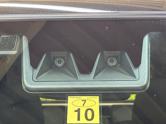 �y�X�}�[�g�A�V�X�g�z���s���ɑO���̎ԗ�����F�����A�Փ˂������Ȏ��͌x��ƃu���[�L�ŏՓˉ���Ɣ�Q�y�����A�V�X�g�B�����S�Ƀh���C�u�����y���݂��������܂��B