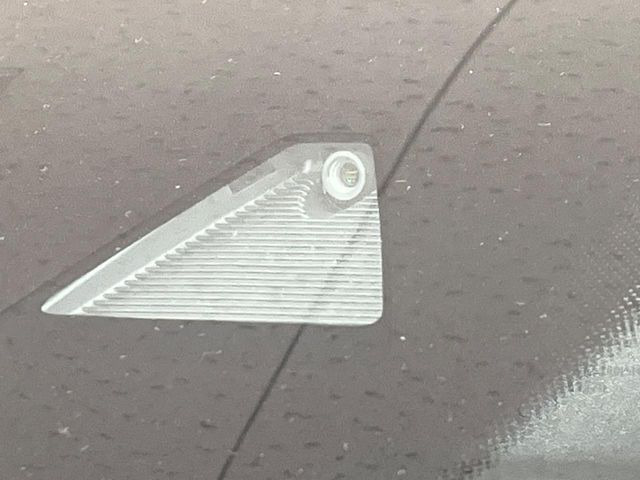 �yi-ACTIVESENSE�z���s���ɑO���̎ԗ�����F�����A�Փ˂������Ȏ��͌x��ƃu���[�L�ŏՓˉ���Ɣ�Q�y�����A�V�X�g�B�����S�Ƀh���C�u�����y���݂��������܂��B