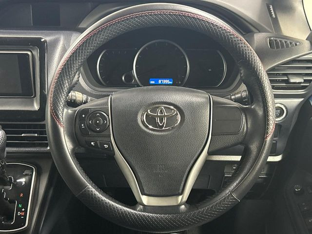 �y�����v�����X�e�A�����O�z�㎿�Ȋv���g�p���邱�ƂŁA��ɂ����������݂ƂĂ��^�]���₷���n���h���ł���