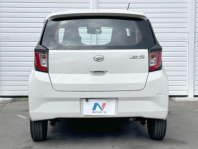 安心の最長10年・走行無制限保証(有償)をご用意。保証内容も充実はもちろん、無料点検&オイル交換や、年中無休の全国・24時間ロードサービスも付帯されておりますのでご安心下さい。