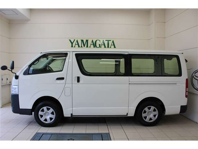 ハイエースバン2.8 DX ロング ディーゼル 4WD