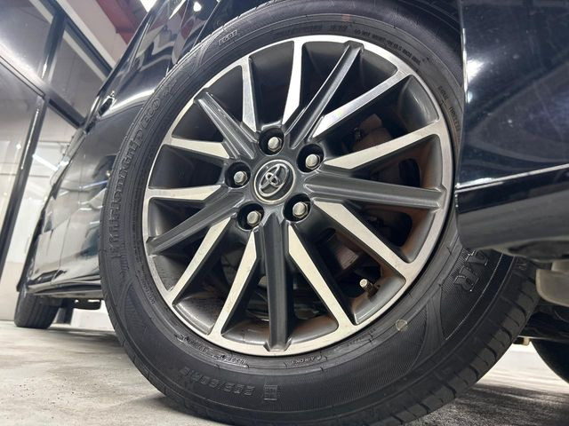 �y����16�C���`�A���~�z�C�[���z�O�ςɃ}�b�`���������A���~�z�C�[���𑕒����Ă���܂��B�e��ЊO�A���~�z�C�[����A�X�^�b�h���X�^�C�����戵�����Ă���܂��B���񂲑��k����������