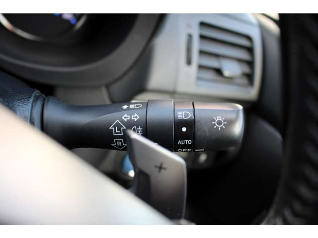 �I�[�g���C�g