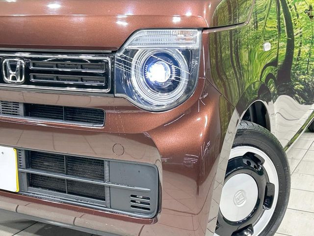 �yLED�w�b�h���C�g�z���V����ԑ��s�����ǍD�Ȏ��E���m�ۂ����S���ĉ^�]�ł��鍂�P�xLED�w�b�h���C�g�𑕔�!�_�����x�������A����d�͂��}�����Ă��܂��B