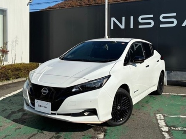 リーフe+ X 90周年記念車