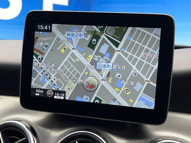 ●HDD純正ナビ:一体感のあるナビは、高級感ある車内を演出してくれます。オーディオ機能も充実しておりますので、運転もより楽しめます♪