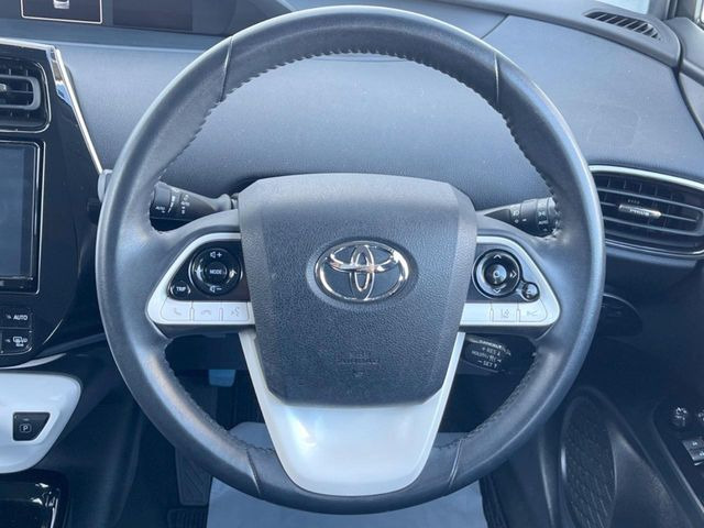 �y�����v�����X�e�A�����O�z�㎿�Ȋv���g�p���邱�ƂŁA��ɂ����������݂ƂĂ��^�]���₷���n���h���ł���