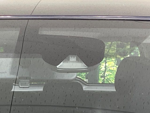 �y�G�}�[�W�F���V�[�u���[�L�z���s���ɑO���̎ԗ�����F�����A�Փ˂������Ȏ��͌x��ƃu���[�L�ŏՓˉ���Ɣ�Q�y�����A�V�X�g�B�����S�Ƀh���C�u�����y���݂��������܂��B