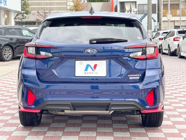 安心の最長10年・走行無制限保証(有償)をご用意。保証内容も充実はもちろん、無料点検&オイル交換や、年中無休の全国・24時間ロードサービスも付帯されておりますのでご安心下さい。