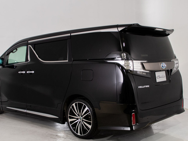 ★展示前点検実施★特殊な機材も用いて、全車点検を実施しております!