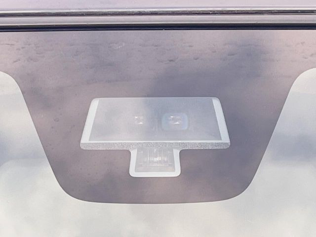 �y�X�Y�L �Z�[�t�e�B�T�|�[�g�z���s���ɑO���̎ԗ�����F�����A�Փ˂������Ȏ��͌x��ƃu���[�L�ŏՓˉ���Ɣ�Q�y�����A�V�X�g�B�����S�Ƀh���C�u�����y���݂��������܂��B