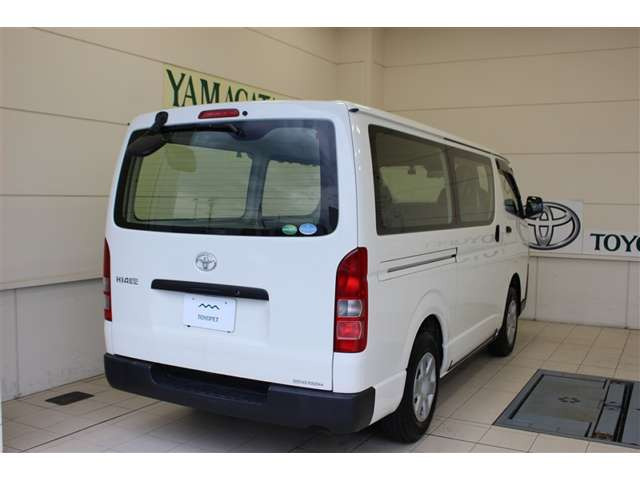 ハイエースバン2.8 DX ロング ディーゼル 4WD