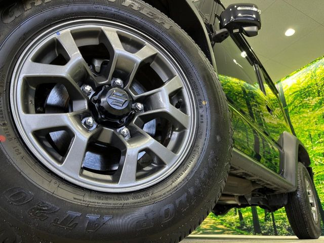 �y����15�C���`�A���~�z�C�[���z�O�ςɃ}�b�`���������A���~�z�C�[���𑕒����Ă���܂��B�e��ЊO�A���~�z�C�[����A�X�^�b�h���X�^�C�����戵�����Ă���܂��B���񂲑��k����������