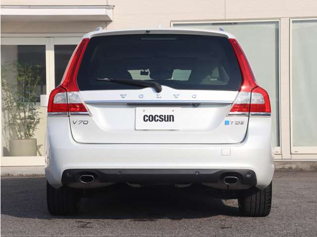 ���s�^�G���W���ɂ̓{���{�̔F�؂��擾����MOTUL�̍����I�C��SPECIFIC RBS0-2AE(0W-20)���g�p���܂��B