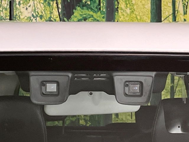 【スズキ セーフティサポート】走行中に前方の車両等を認識し、衝突しそうな時は警報とブレーキで衝突回避と被害軽減をアシスト。より安全にドライブをお楽しみいただけます。