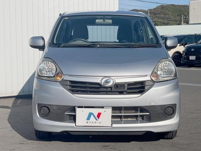 弊社では、全車『修復歴なし』のお車のみ取り扱っております。専任バイヤーによる厳選した仕入れの後、入庫後の車両チェックを行い、ネクステージが認定した高品質な中古車をご提供しております。