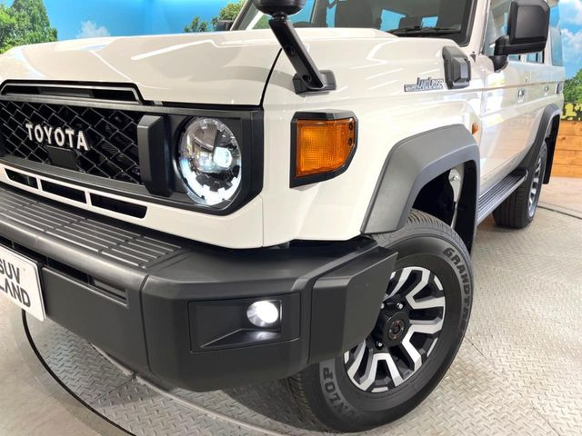 �yLED�w�b�h���C�g�z���V����ԑ��s�����ǍD�Ȏ��E���m�ۂ����S���ĉ^�]�ł��鍂�P�xLED�w�b�h���C�g�𑕔�!�_�����x�������A����d�͂��}�����Ă��܂��B