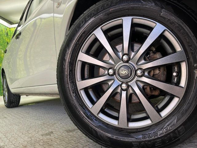 �y14�C���`�A���~�z�C�[���z�O�ςɃ}�b�`�����A���~�z�C�[���𑕒����Ă���܂��B�e��A���~�z�C�[����A�X�^�b�h���X�^�C�����戵�����Ă���܂��B���񂲑��k����������