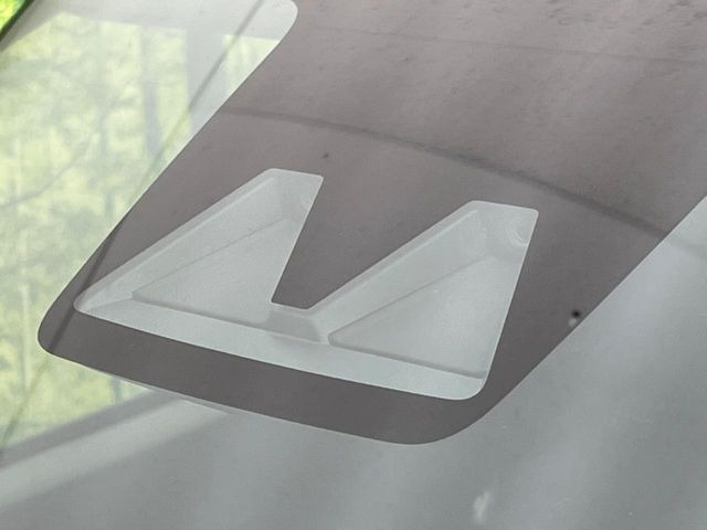 �y�X�}�[�g�A�V�X�g�z���s���ɑO���̎ԗ�����F�����A�Փ˂������Ȏ��͌x��ƃu���[�L�ŏՓˉ���Ɣ�Q�y�����A�V�X�g�B�����S�Ƀh���C�u�����y���݂��������܂��B