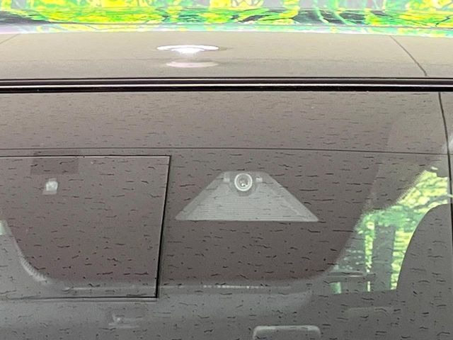 �yi-ACTIVESENSE�z���s���ɑO���̎ԗ�����F�����A�Փ˂������Ȏ��͌x��ƃu���[�L�ŏՓˉ���Ɣ�Q�y�����A�V�X�g�B�����S�Ƀh���C�u�����y���݂��������܂��B