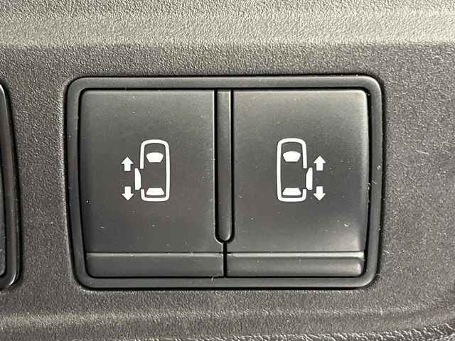 �y�����p���[�X���C�h�h�A�z�X�}�[�g�L�[��^�]�Ȃ̃X�C�b�`�Ō�ȗ����X���C�h�h�A�̊J���\���d��������͂����ăh�A���J����K�v�������A�����Ȃ��q�l�ł��ȒP�ɊJ���߂ł����K�ł���