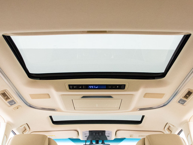 ★サンルーフ★‌人気装備のサンルーフ装着!開放的な空間をお楽しみいただけます!