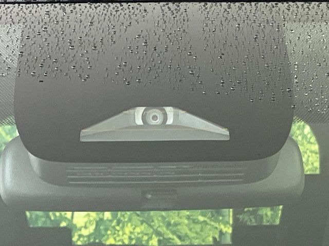 �y�X�Y�L �Z�[�t�e�B�T�|�[�g�z���s���ɑO���̎ԗ�����F�����A�Փ˂������Ȏ��͌x��ƃu���[�L�ŏՓˉ���Ɣ�Q�y�����A�V�X�g�B�����S�Ƀh���C�u�����y���݂��������܂��B