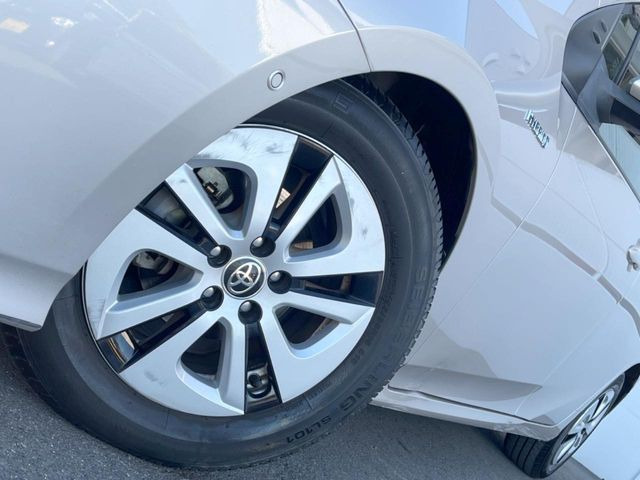 �y����15�C���`�A���~�z�C�[���z�O�ςɃ}�b�`���������A���~�z�C�[���𑕒����Ă���܂��B�e��ЊO�A���~�z�C�[����A�X�^�b�h���X�^�C�����戵�����Ă���܂��B���񂲑��k����������