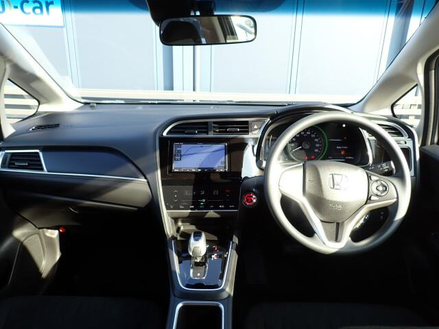 �C���p�l�摜�ɂȂ�܂��B�ԓ��͐��Ǝ҂ɂĎ����N���[�j���O�{�H�ς݂Ȃ̂ŁA��ϐ����ł��B