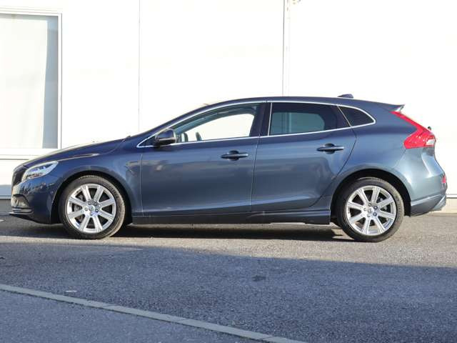 【ご納車後1ヶ月の初期不良対応】納車前整備後にも、不測の事態による初期不良が起きてしまう事があります。当社では全てのお車に対して、初期不良対応期間を1ヶ月設けていますので安心です。