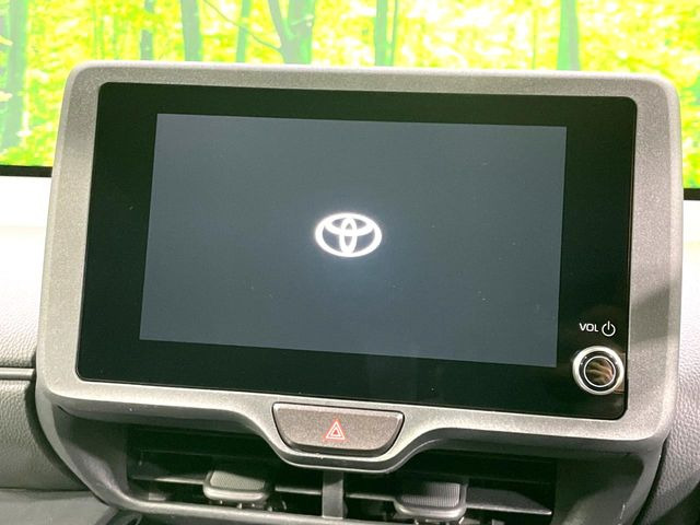 �y����8�^�f�B�X�v���C�I�[�f�B�I�z���ʂ̃f�B�X�v���C��AppleCarPlay��AndroidAuto�����p�\�B�傫�ȉ�ʂŃX�}�z�i�r�A�v���������p���������܂���