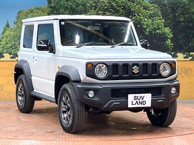 高透明度のガラス皮膜で撥水はもちろん、上質なツヤ・光沢を実現。紫外線や酸性雨から大切な愛車を保護し、色あせ・劣化を防止。「弾スプラッシュコート」、「弾プリミッサコート」からお選びいただけます。