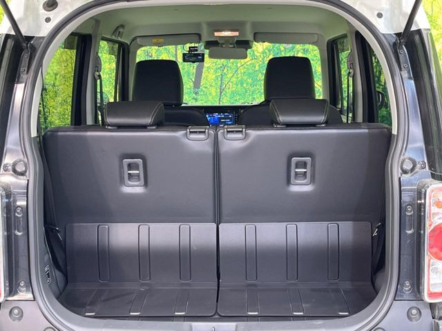 普段のお買い物や通勤、送迎等に十分な荷室スペースを確保しております。セカンドシートを倒すと、大きな荷物の積載も可能です♪