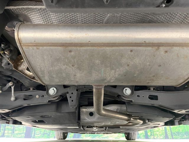 下回りがきれいなうちに、防錆加工の施工がオススメ。降雪地域はもちろん、沿岸部にお住いの方や、趣味でマリン・ウィンタースポーツをされる方にご好評いただいております。