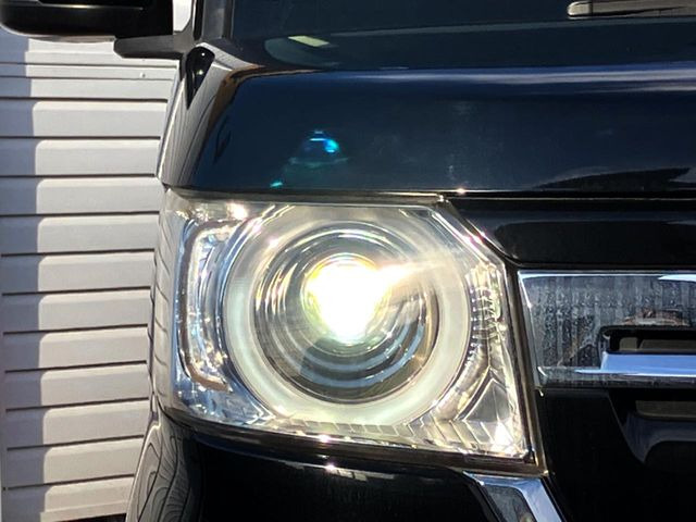 ���w�b�h���C�g��e�[�������v&�A���~�z�C�[�����̊e��R�[�e�B���O���I�X�X�����Ă���܂��B�{�H��̃����e�i���X�͐��􂢂�����OK��