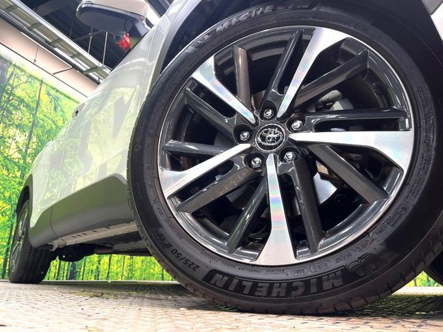 �y����18�C���`�A���~�z�C�[���z�O�ςɃ}�b�`���������A���~�z�C�[���𑕒����Ă���܂��B�e��ЊO�A���~�z�C�[����A�X�^�b�h���X�^�C�����戵�����Ă���܂��B���񂲑��k����������