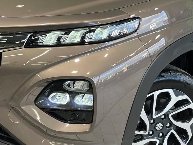 �yLED�w�b�h���C�g�z���V����ԑ��s�����ǍD�Ȏ��E���m�ۂ����S���ĉ^�]�ł��鍂�P�xLED�w�b�h���C�g�𑕔�!�_�����x�������A����d�͂��}�����Ă��܂��B