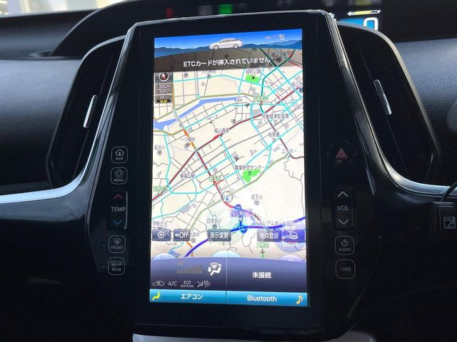 【メーカー純正ナビ】インテリアに溶け込むスタイリッシュな「専用設計」メーカーナビを装備♪視認性や操作性など基本性能にも優れ、より上質なカーライフをお楽しみいただけます。