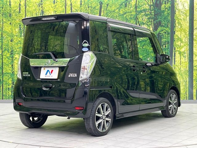 ☆全国のネクステージからお取り寄せが可能※!遠方の店舗に展示してあるクルマが気になる場合も、最寄りの店舗でご覧いただくことが可能です!是非私たちに要望をお聞かせください!※別途費用