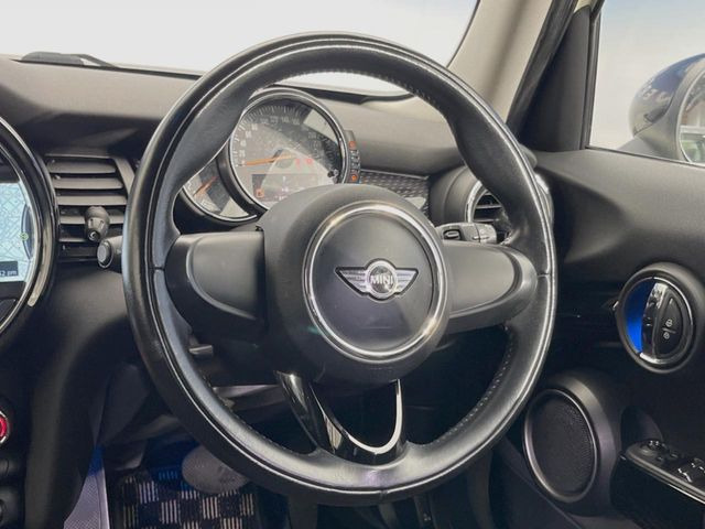 ���n���h�����̃X�������Ȃ��A���ꂢ�ȏ�Ԃ��ێ����Ă���܂��B�e�X�C�b�`���̓�����m�F�ς݂ł��B