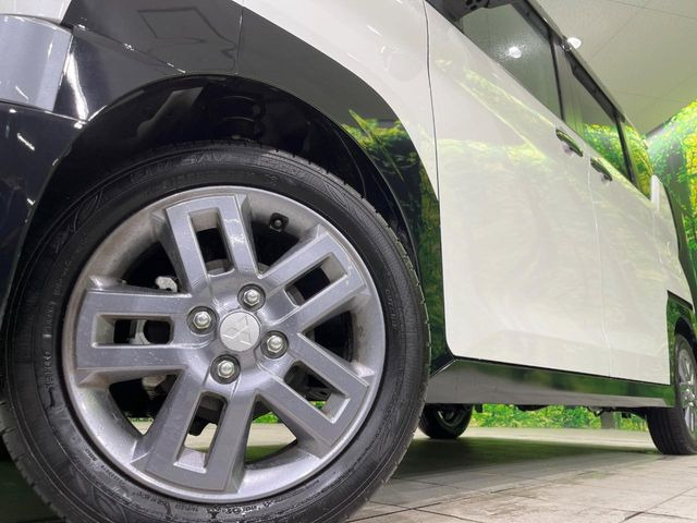 �y����15�C���`�A���~�z�C�[���z�O�ςɃ}�b�`���������A���~�z�C�[���𑕒����Ă���܂��B�e��ЊO�A���~�z�C�[����A�X�^�b�h���X�^�C�����戵�����Ă���܂��B���񂲑��k����������