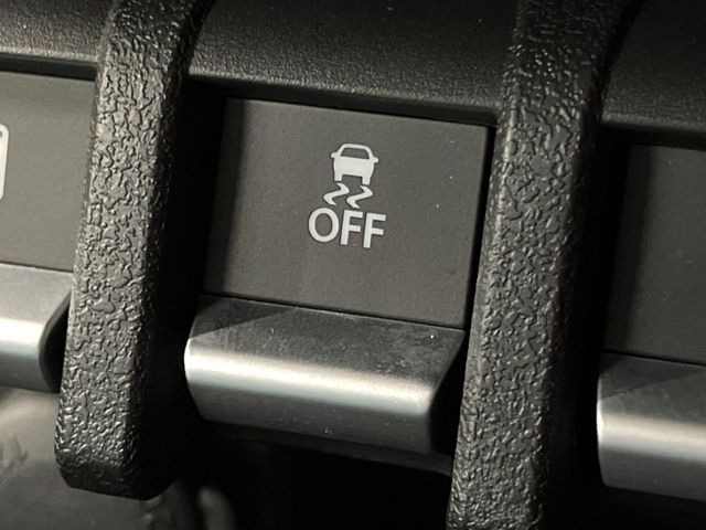 �y������h�~���u�z�ԗ��̉���������m����ƁA�����I�Ɏԗ��̐i�s������ۂ悤�Ɏԗ��𐧌䂵�܂��B�J�̓��ȂǊ���₷���H�ʏ󋵂ł����S�ȉ^�]���\�ł��B