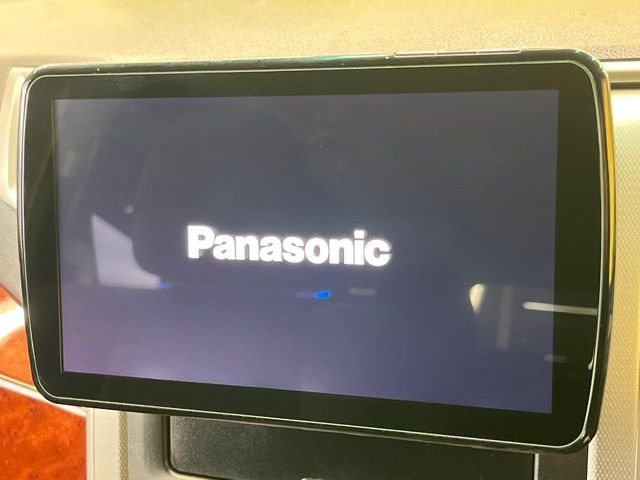 �y���ʃi�r�z�l�C�̑�^9�C���`�i�r�𑕔��B���݊��̂�����ʂ̓C���p�N�g��!�i�r���p���̃}�b�v�\���͌��₷���A�e���r��DVD�͗Տꊴ���A�b�v!�����̃h���C�u���O�b�Ɗy�����Ȃ�܂���