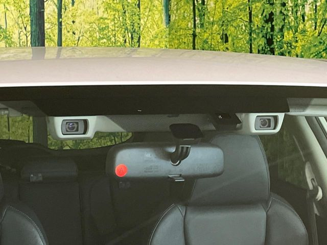 �y�A�C�T�C�g�Փˌy�����u�z�O���̎ԗ��������m���A�Փ˂������Ȏ��͌x��Œ��ӂ𑣂��A�u���[�L�𓥂ޗ͂��T�|�[�g�B�u���[�L�𓥂߂Ȃ������ꍇ�͏Փ˔�Q�y���u���[�L���쓮�A�Փˉ�����T�|�[�g���܂��B