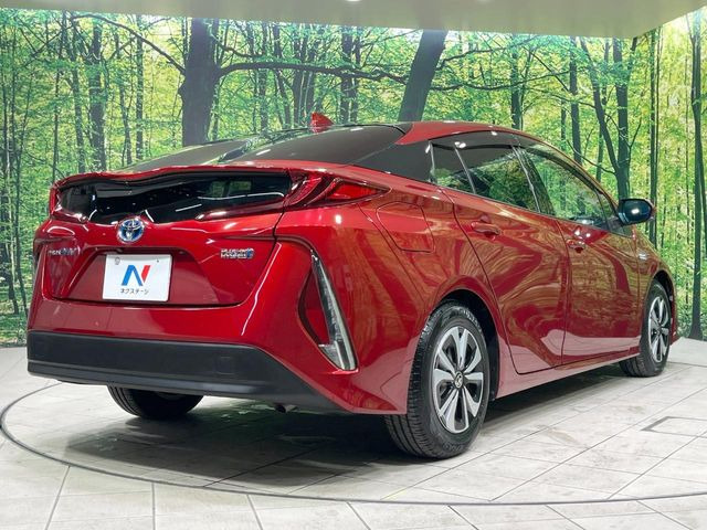 ☆全国のネクステージからお取り寄せが可能※!遠方の店舗に展示してあるクルマが気になる場合も、最寄りの店舗でご覧いただくことが可能です!是非私たちに要望をお聞かせください!※別途費用